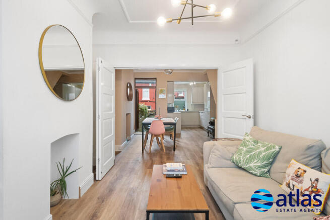 Open Plan Living/Dining/Kitchen Space