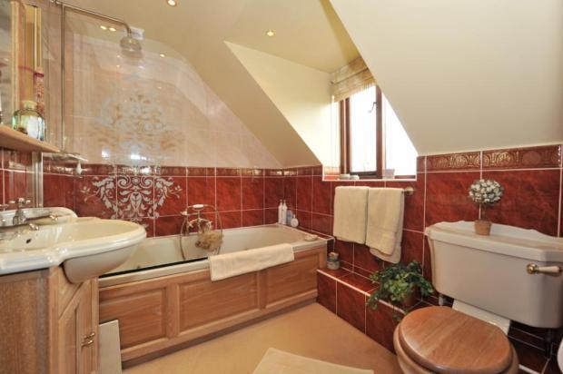 Master En-Suite
