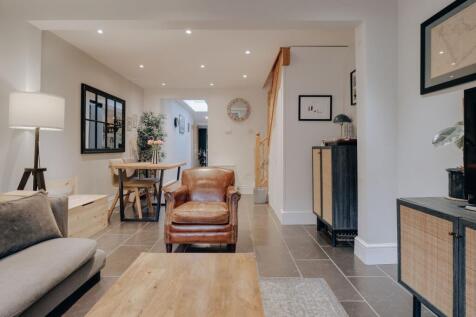 Villiers Road, Watford, WD19