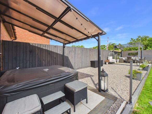 3 bed Detached for sale Image 12