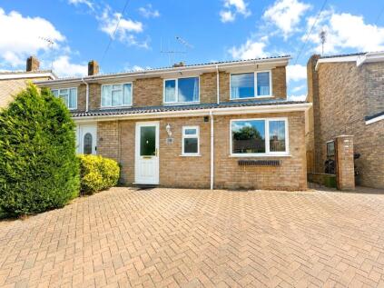 Foxley Close, Blackwater, Camberley, Hampshire, GU17