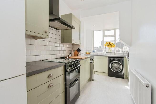 3 bed Detached for sale Image 3