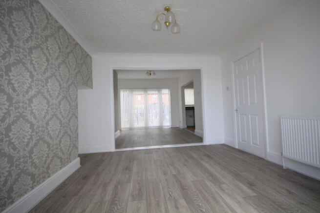 3 bed Terraced to rent Image 5