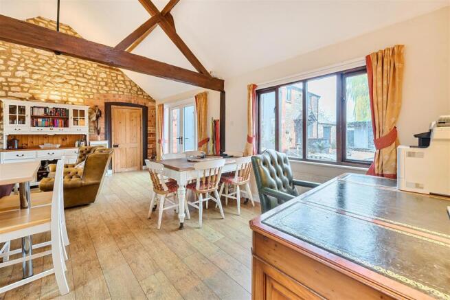 The Granary, Wood Burcote