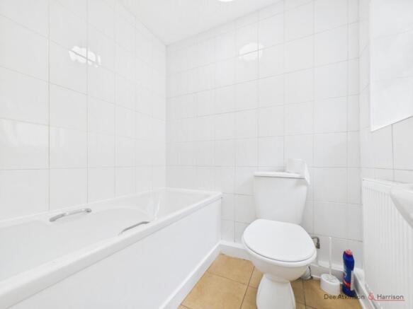 2 bed Terraced for sale Image 9