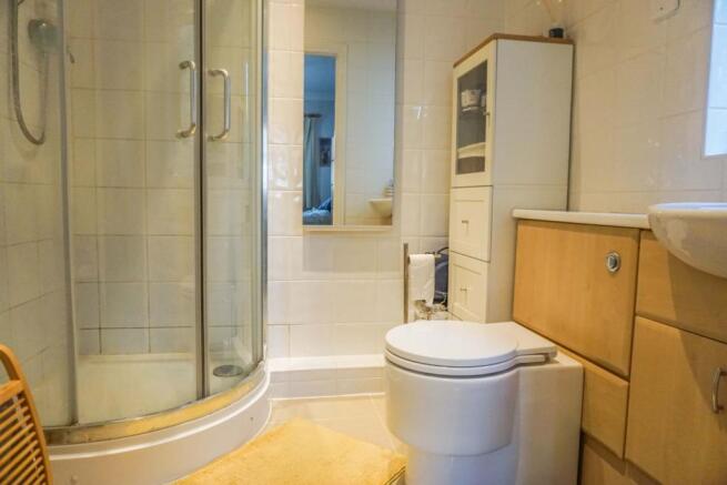Master En-suite