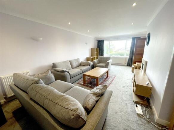 Living Room.jpg