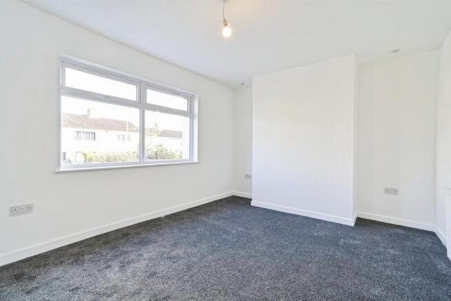 3 bed Terraced for sale Image 4