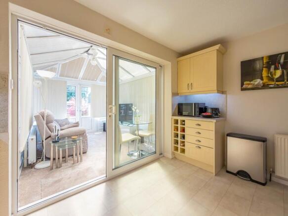 2 bed Town House for sale Image 4