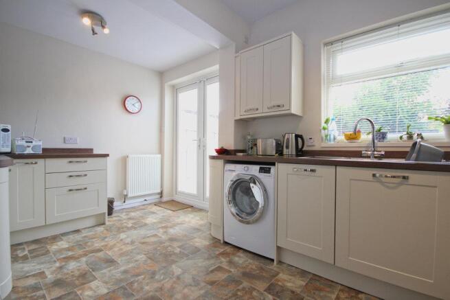 39 Millhouse Woods Lane COTTINGHAM (12)_lzn.jpg