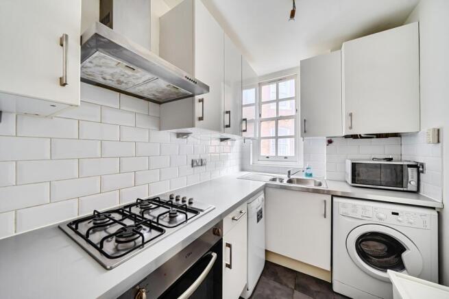 1418540-8-69984c2...