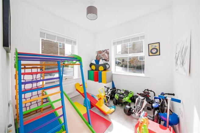 FAMILY ROOM/PLAYROOM