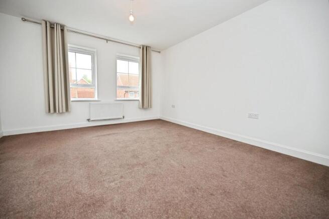 4 bed Detached to rent Image 12