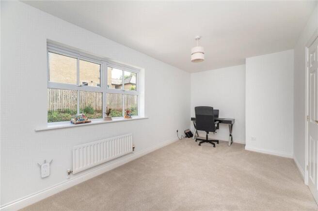 4 bed Detached for sale Image 10