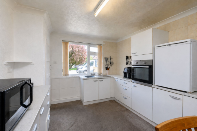 3 bed Terraced for sale Image 5