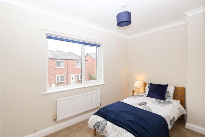 3 bed Terraced for sale Image 8
