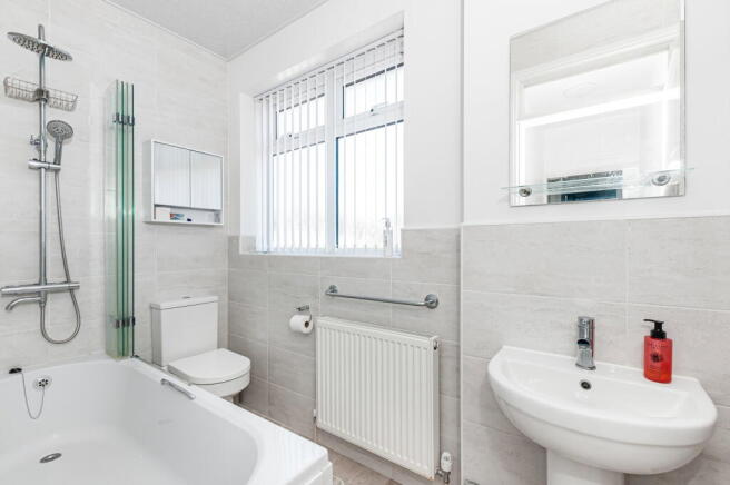 3 bed Detached Bungalow for sale Image 5