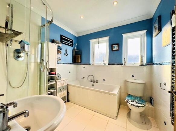 Bathroom.jpeg