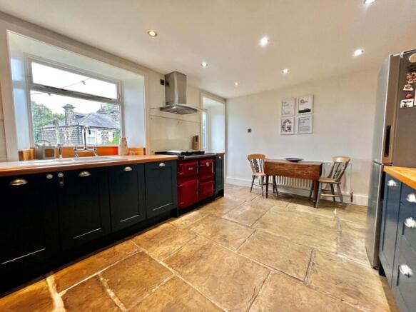 4 bed Terraced for sale Image 6