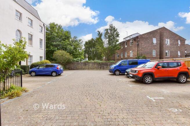 Driveway/Parking