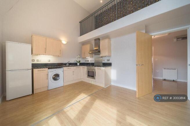2 bed Flat to rent Image 4