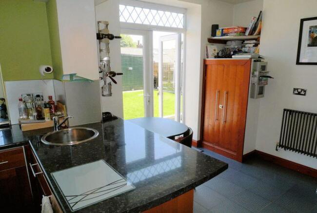 kitchen/breakfast