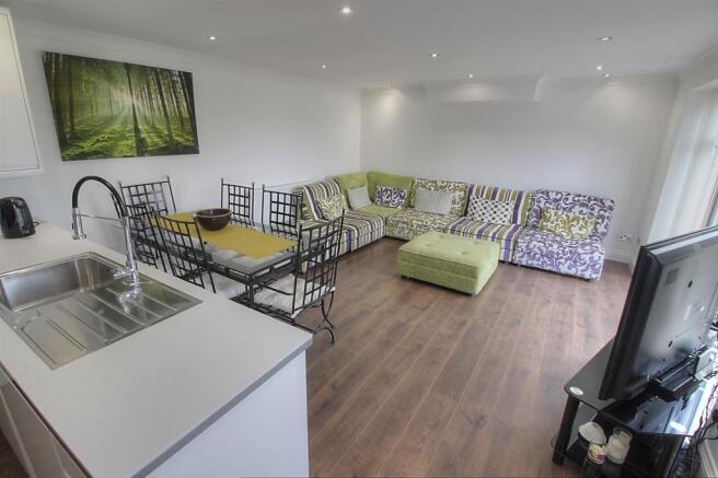 Kitchen/Lounge/Dinin