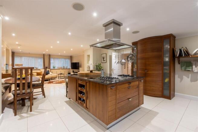 Pirbright House-7.jpg