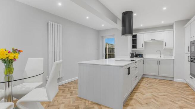 Kitchen/Breakfast Room