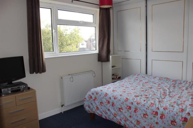 Bedroom 1.JPG