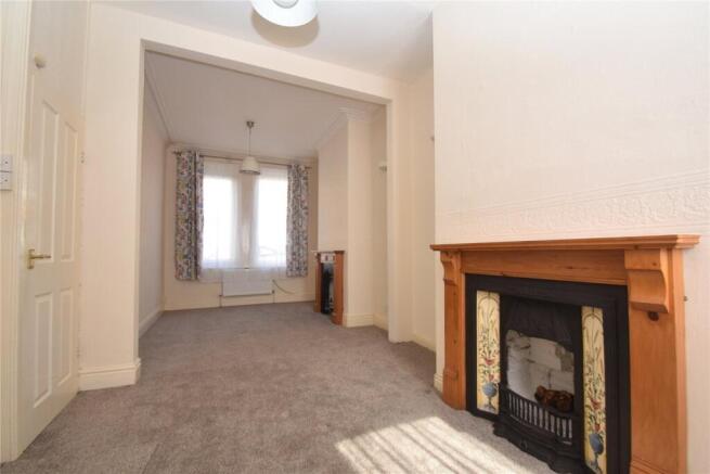 2 bed Terraced to rent Image 8