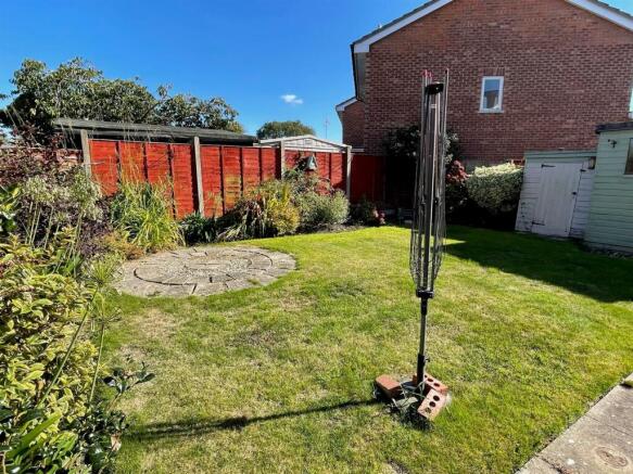 Rear Garden.,.jpg