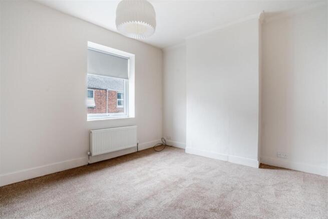 1 bed Terraced to rent Image 7