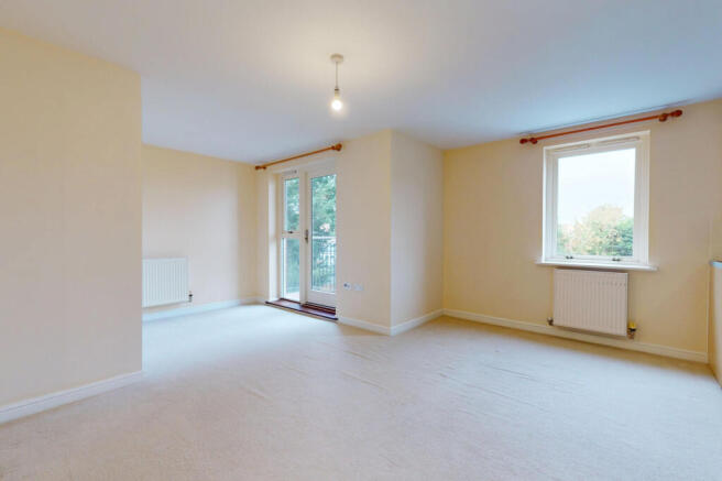 Hever Gardens, Ashford, TN23 5GN photo 4