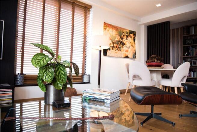 Sitting Room Area