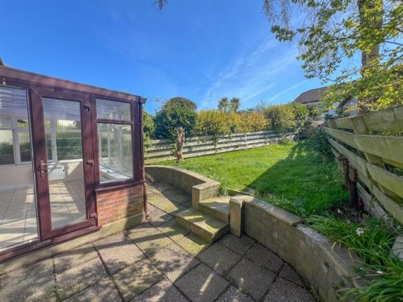 11 Farmhil Meadows-02.jpg