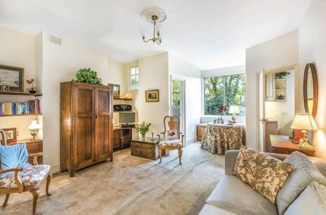 Living / Dining Area