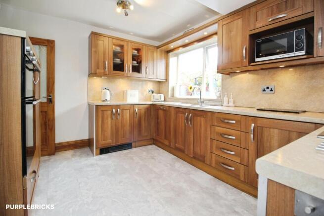 3 bed Semi-Detached for sale Image 5
