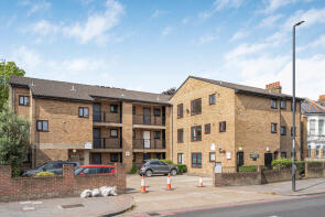 15, 5 Beaumont Court, Streatham Place, London SW2 4PY
