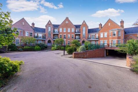 Palmerstone Court, Virginia Water