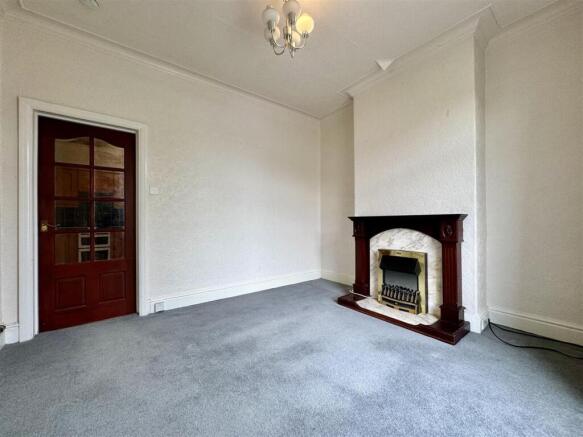 3 bed Terraced for sale Image 6