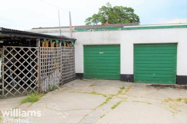 Double Garage 