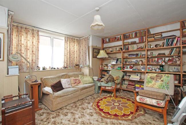 45WL - Sitting room.jpg