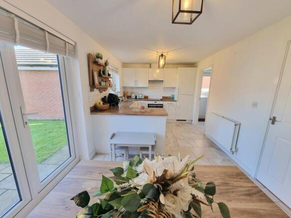 Kitchen / Dining Room