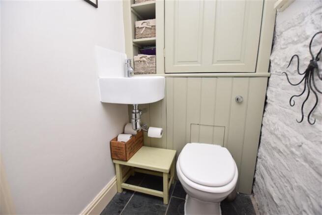 DOWNSTAIRS W.C.