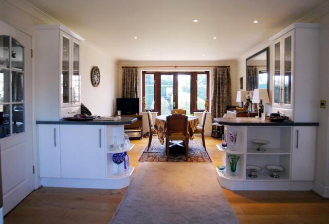 breakfast/day room