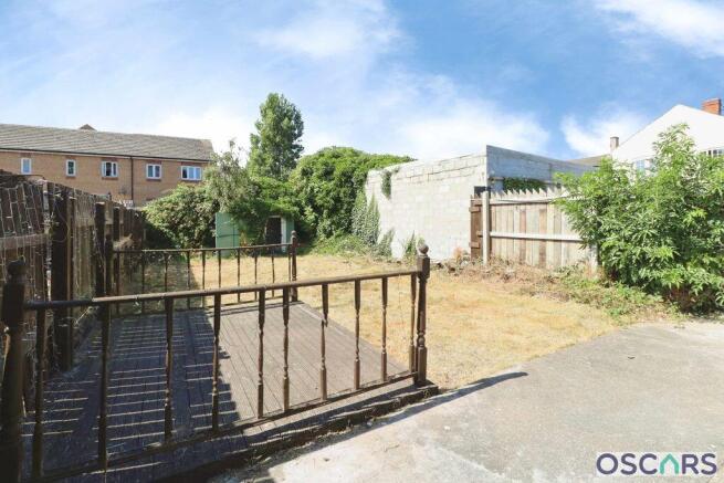 3 bed Semi-Detached for sale Image 11