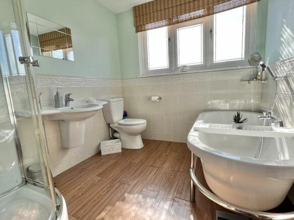 Photo 11