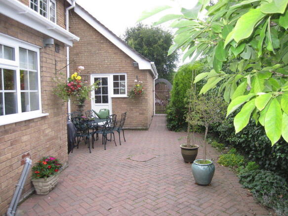 Photo 12