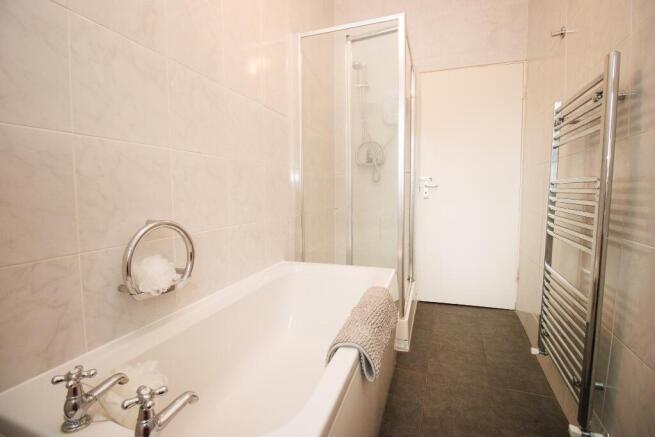 2 bed Apartment for sale Image 11